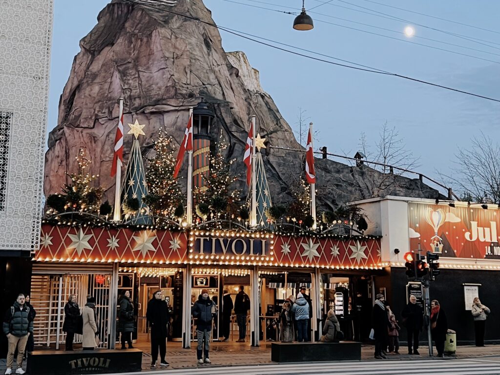 帶小孩去歐洲旅遊，哥本哈根遊樂園